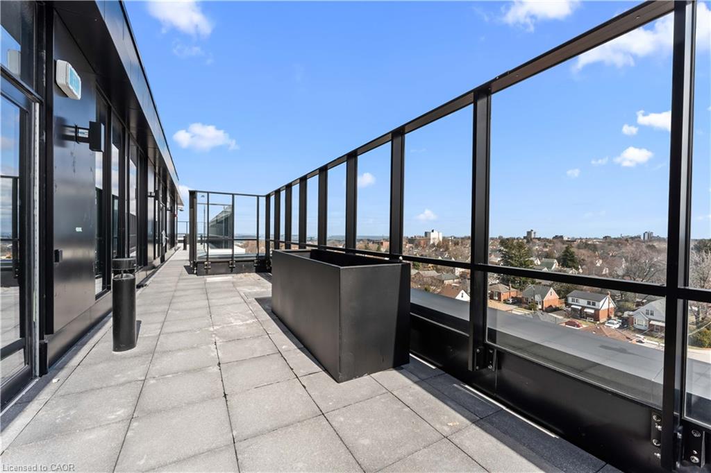 352-500 Upper Wellington Street Property Photo 13