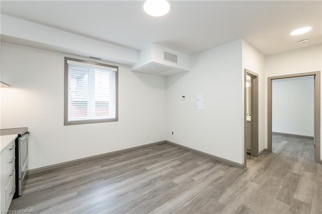 2a-36 Grant Avenue Property Photo 14