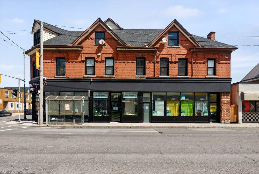 677 Barton Street E Property Photo 2