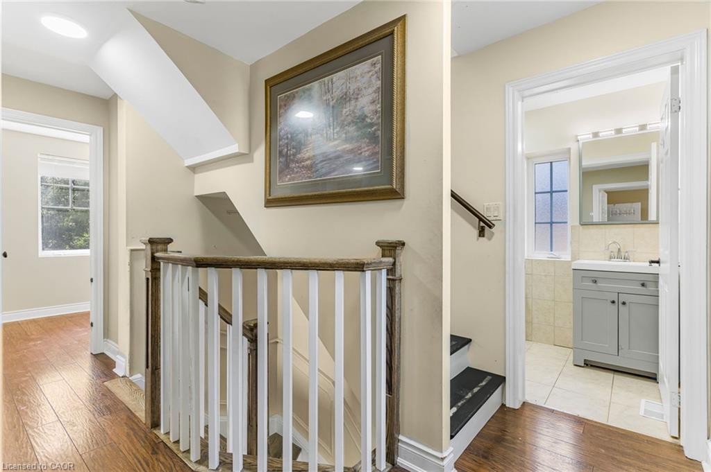403 Niagara Street Property Photo 17