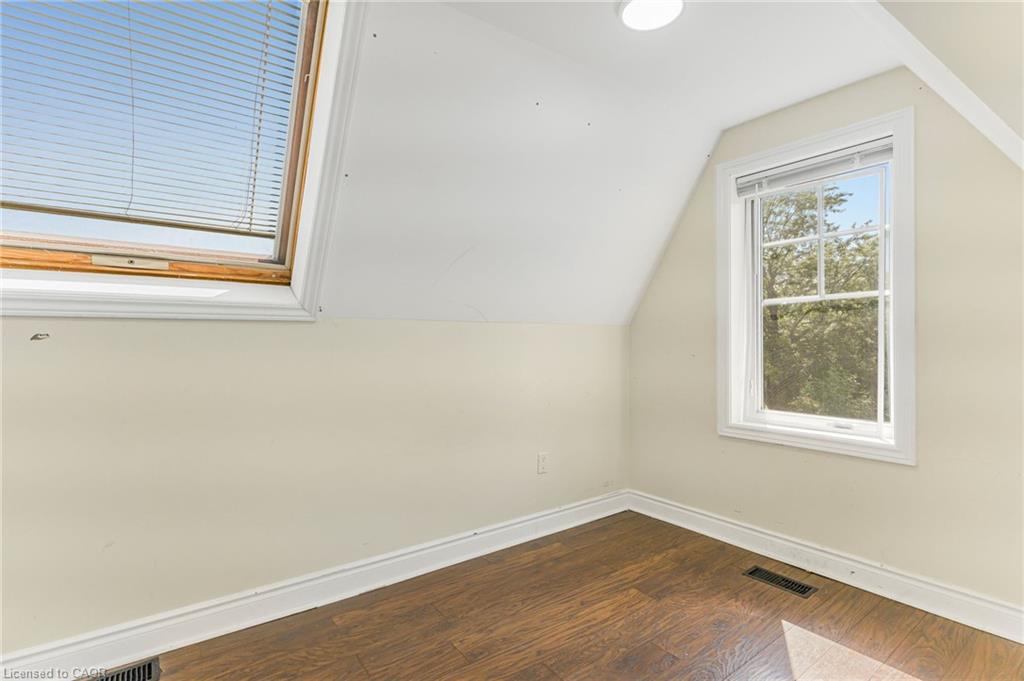 403 Niagara Street Property Photo 21