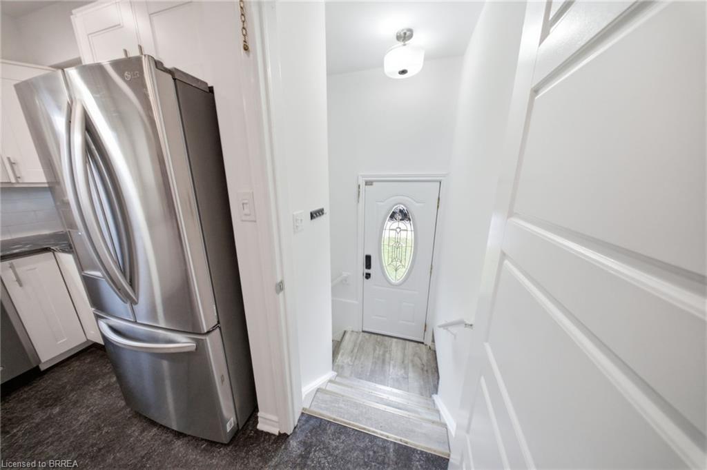 2 Frontenac Avenue Property Photo 17