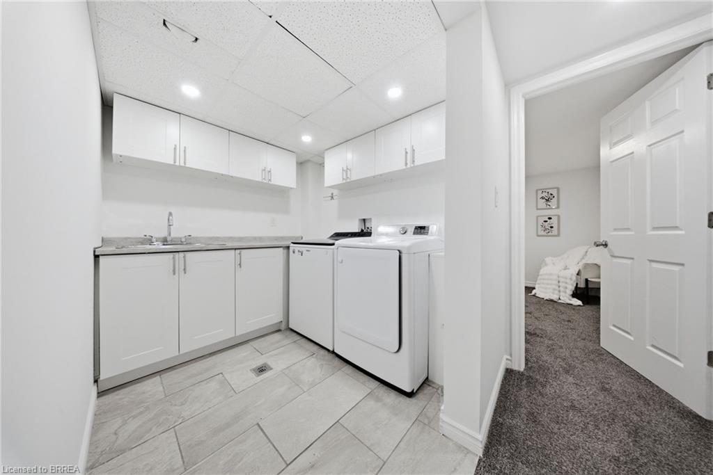 2 Frontenac Avenue Property Photo 22