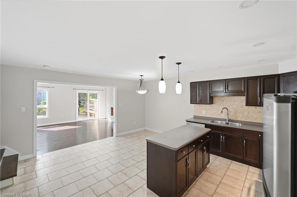40-105 Bard Boulevard Property Photo 12