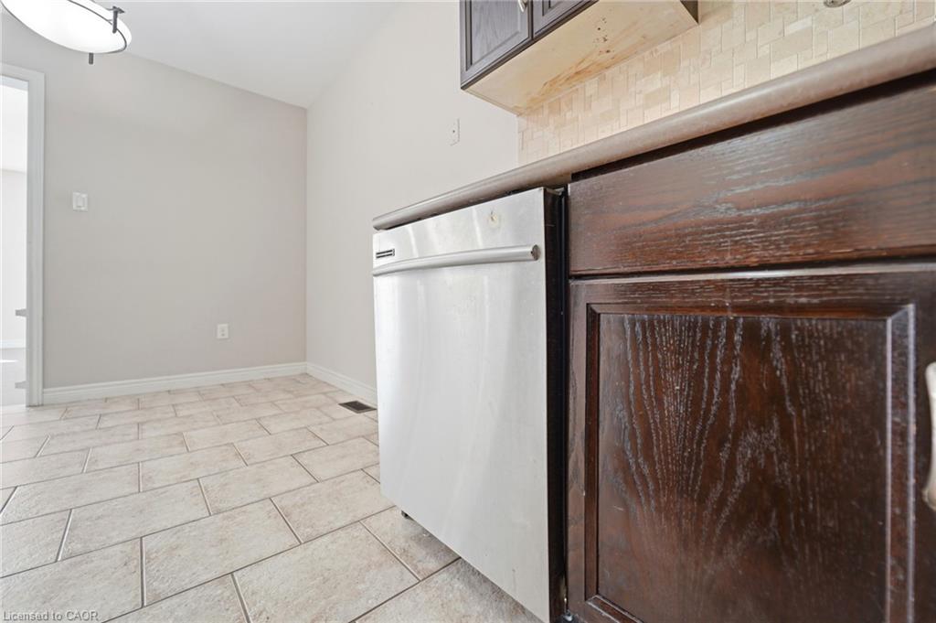 40-105 Bard Boulevard Property Photo 14