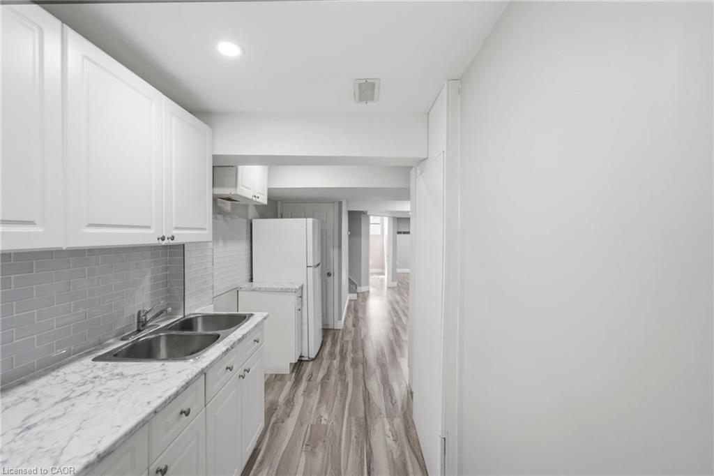 40-105 Bard Boulevard Property Photo 15