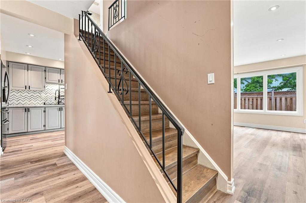 82 St. Andrews Drive Property Photo 6