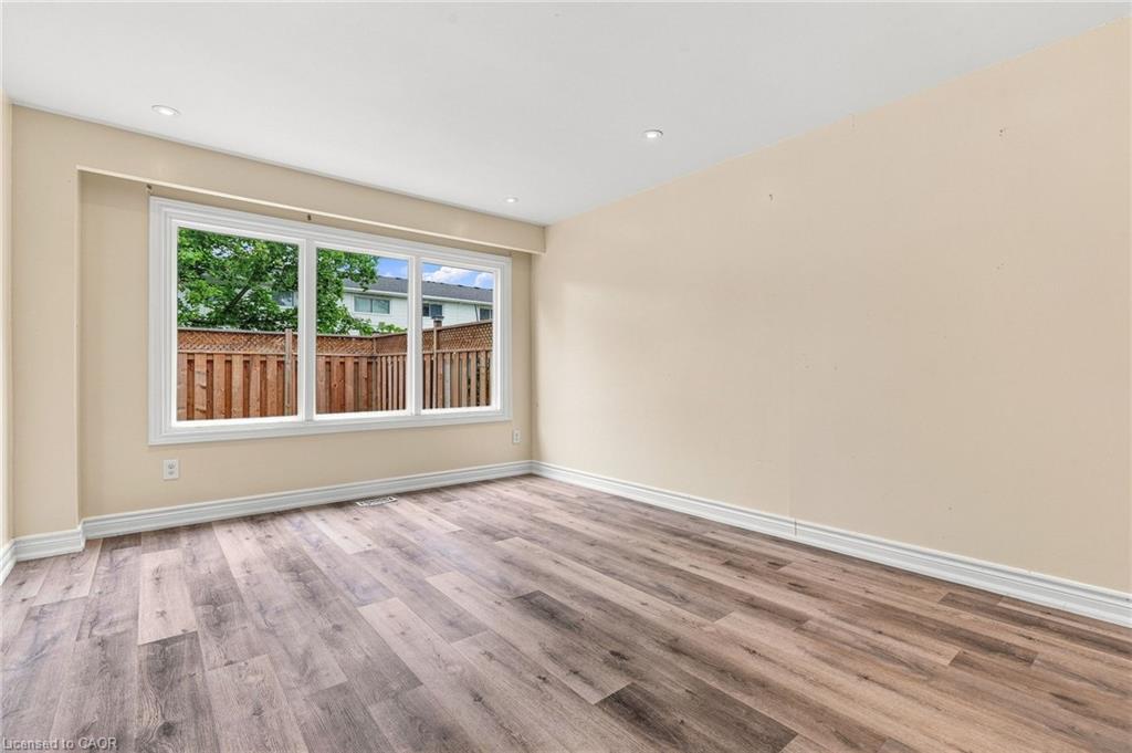 82 St. Andrews Drive Property Photo 9