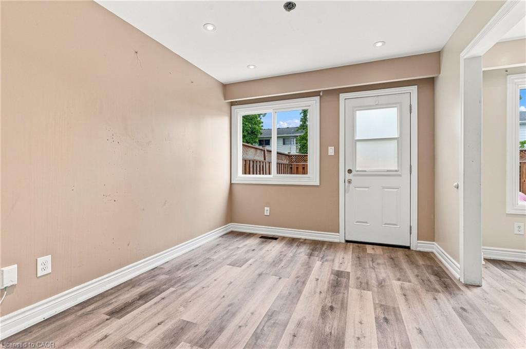 82 St. Andrews Drive Property Photo 12