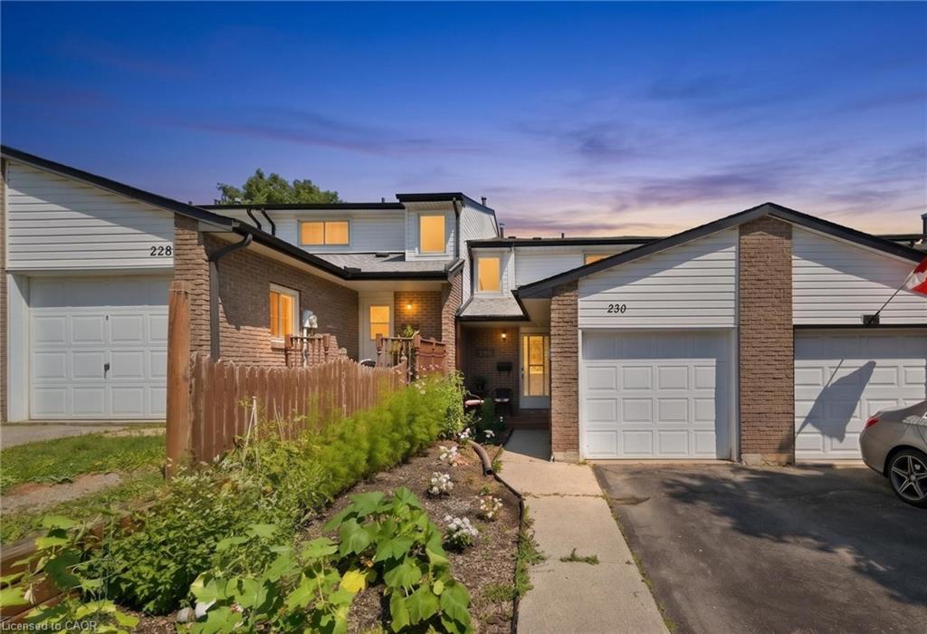 230 Sunset Boulevard Property Photo 1