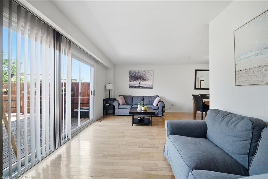 230 Sunset Boulevard Property Photo 10