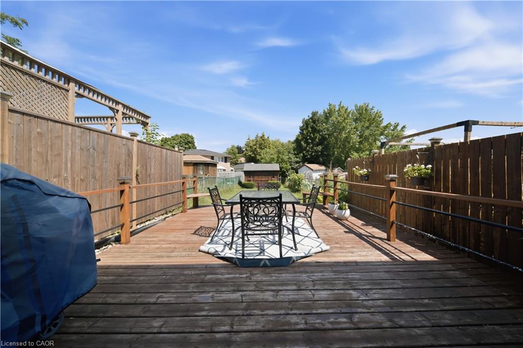 230 Sunset Boulevard Property Photo 16