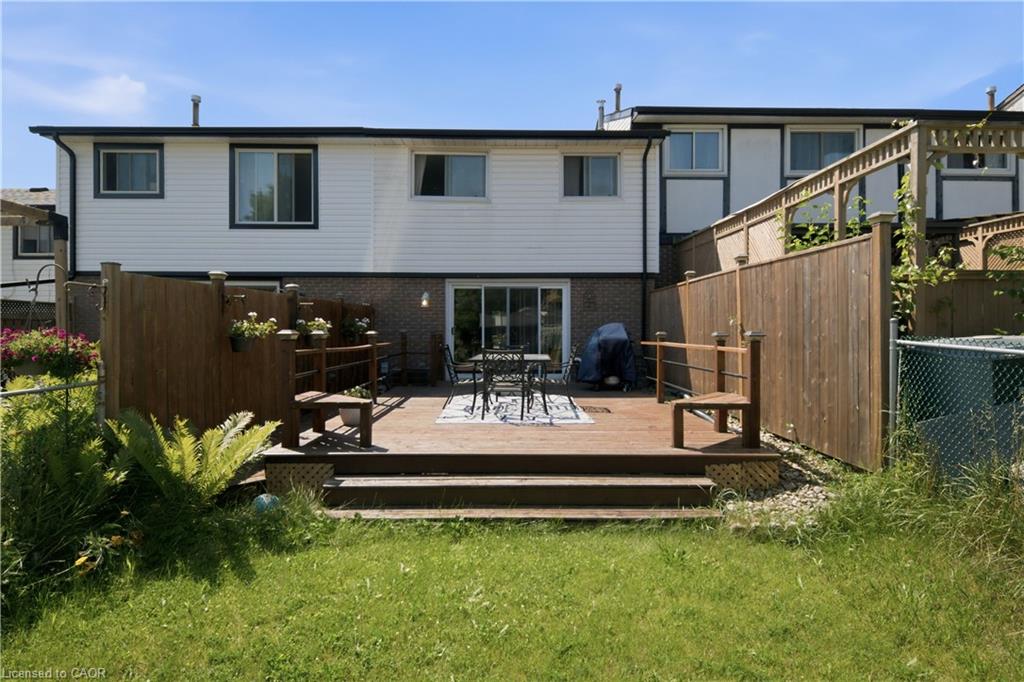 230 Sunset Boulevard Property Photo 19