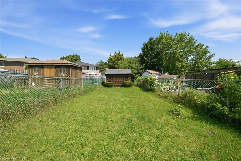 230 Sunset Boulevard Property Photo 20