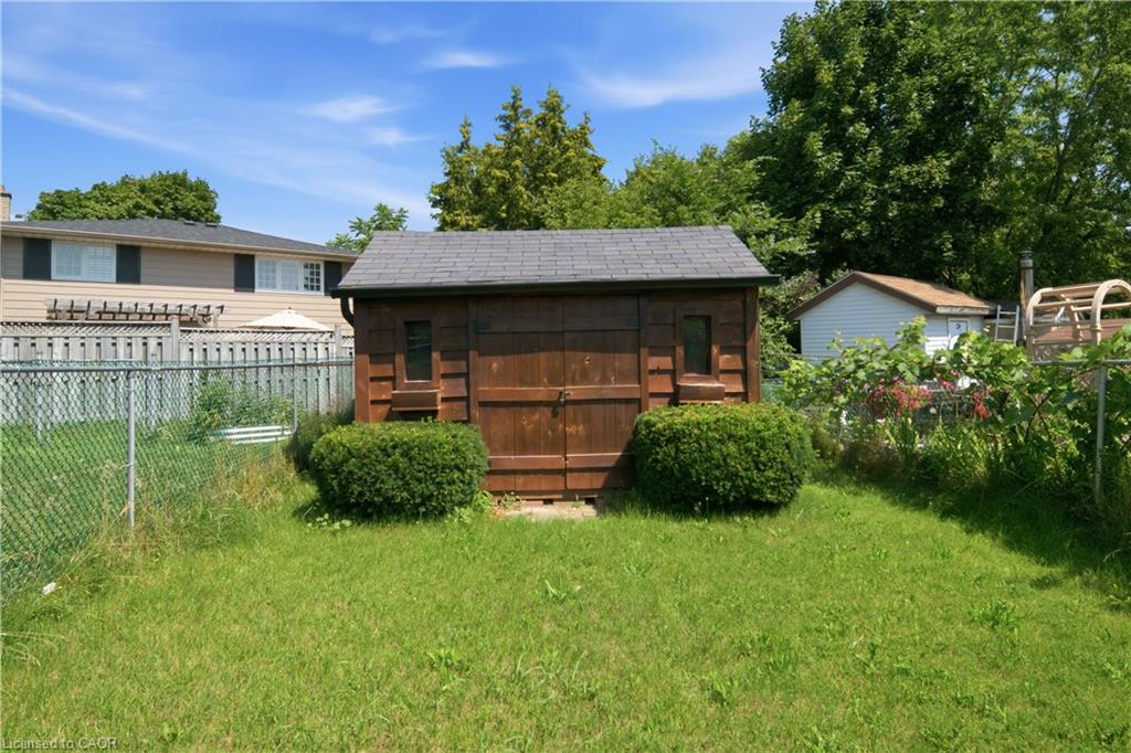 230 Sunset Boulevard Property Photo 22