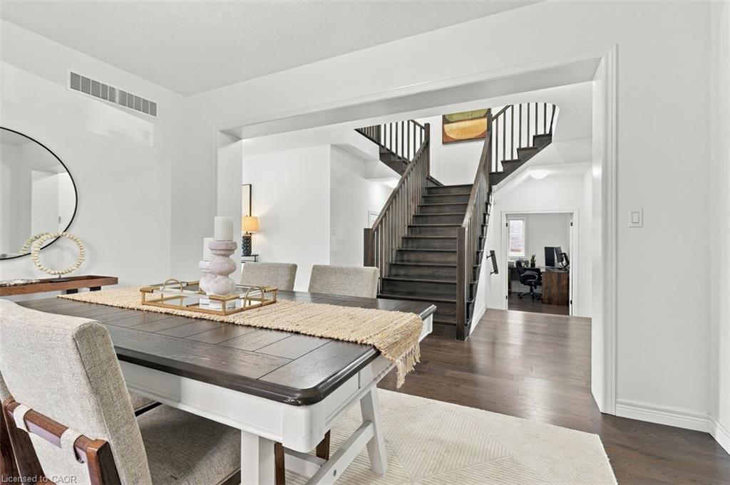 905 Broadacre Place Property Photo 22