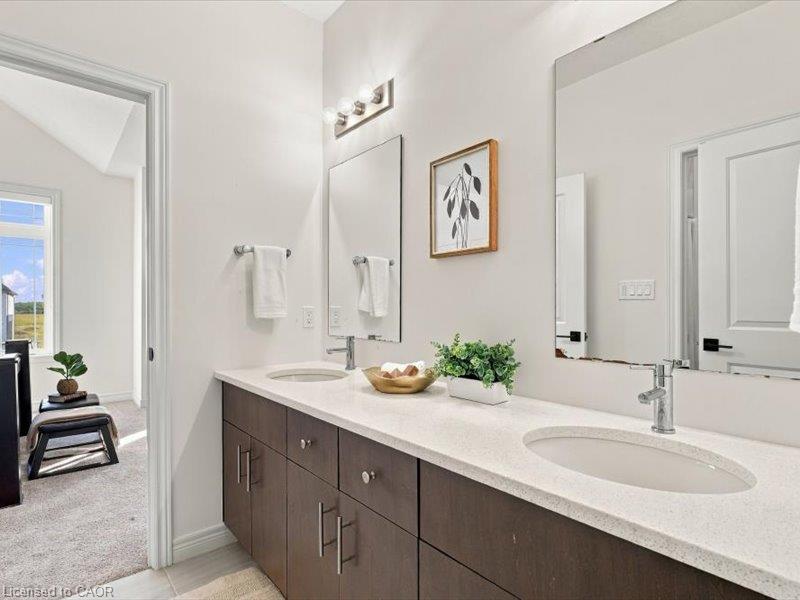 905 Broadacre Place Property Photo 35