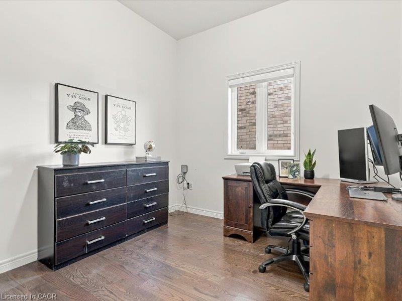 905 Broadacre Place Property Photo 38