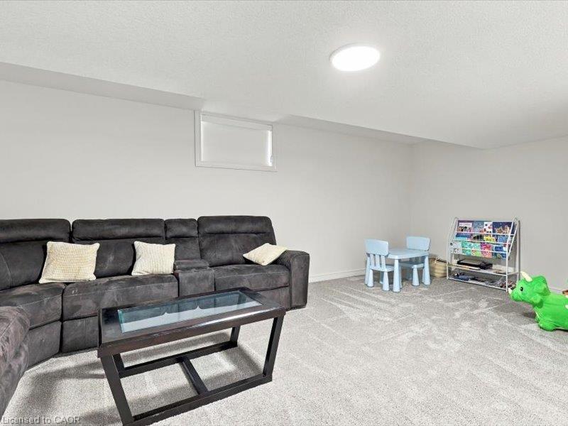 905 Broadacre Place Property Photo 44