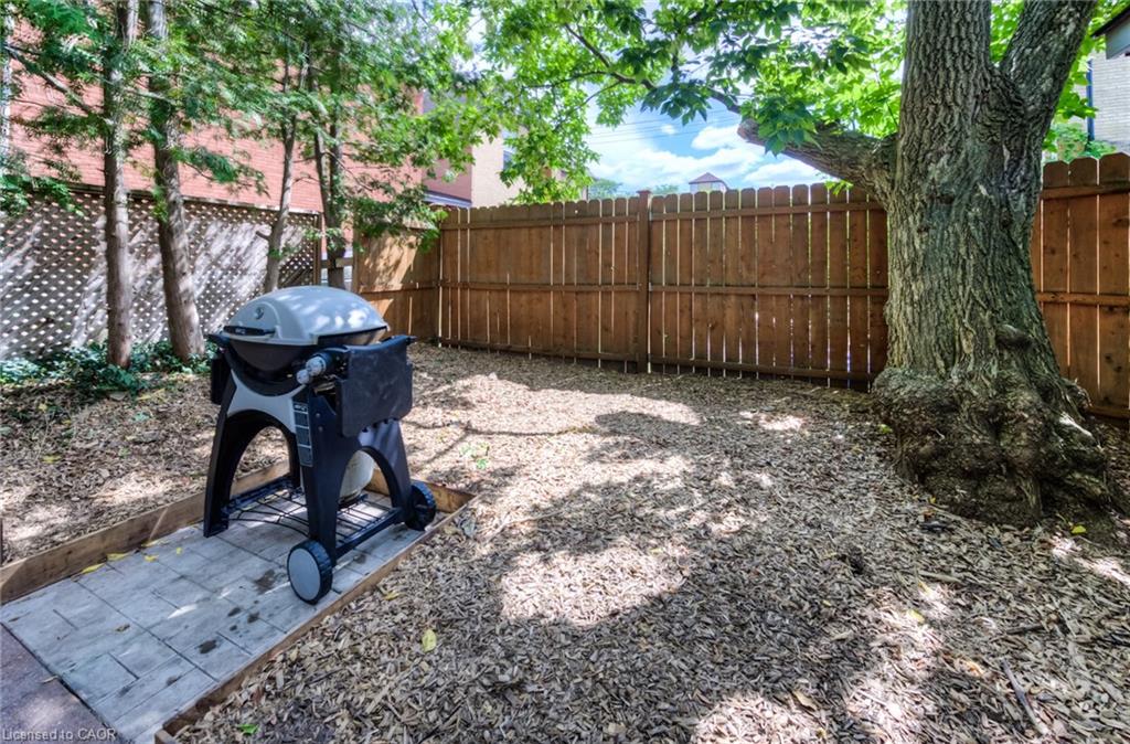4 Dunbar Road N Property Photo 34