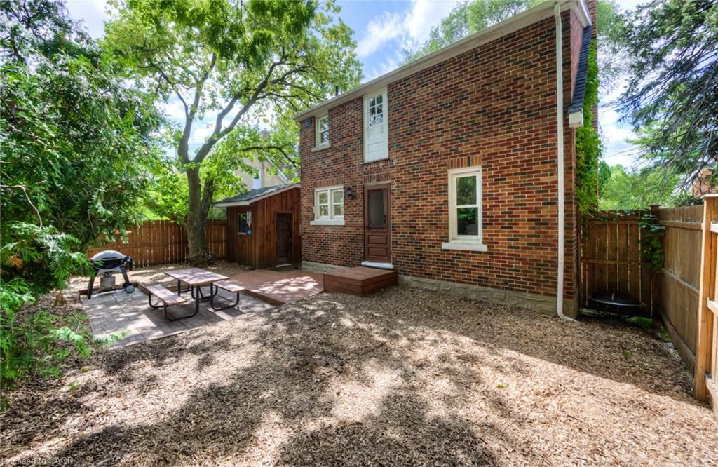 4 Dunbar Road N Property Photo 37