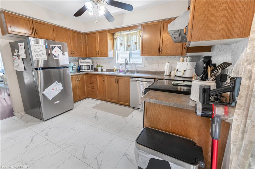 55 Cashel Crescent Property Photo 7