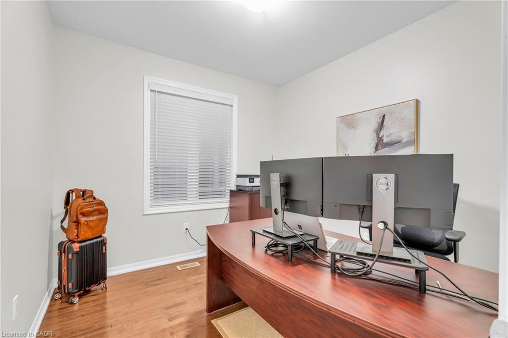 879 Etherington Way Property Photo 18