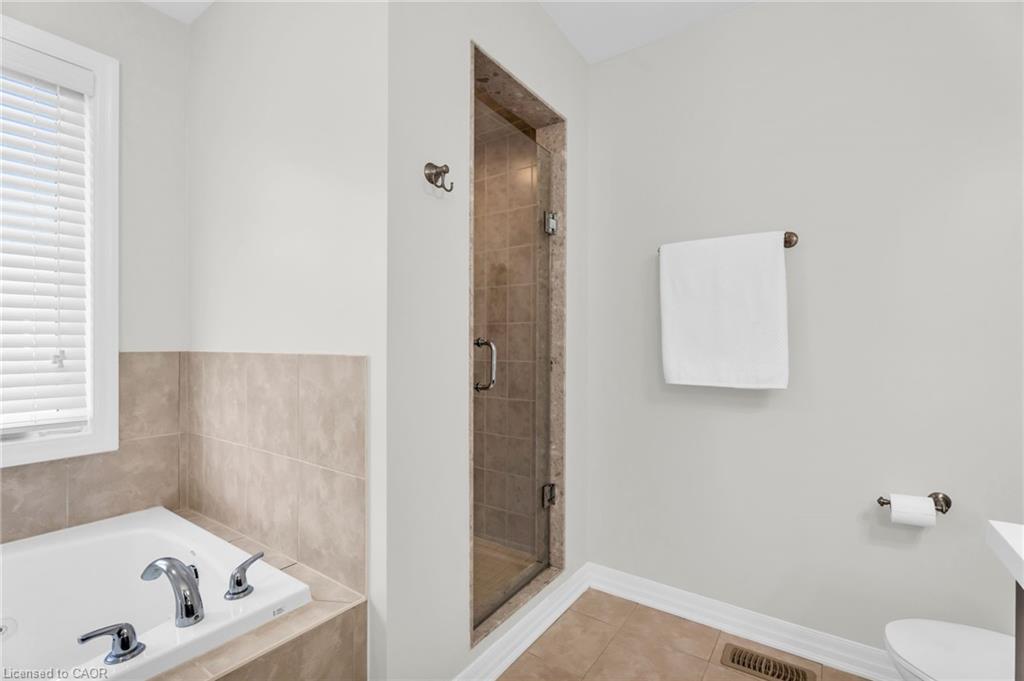 879 Etherington Way Property Photo 28