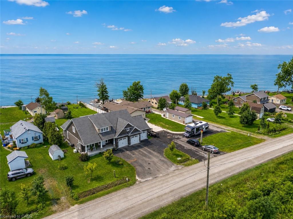 3176 Lakeshore Road Property Photo 8
