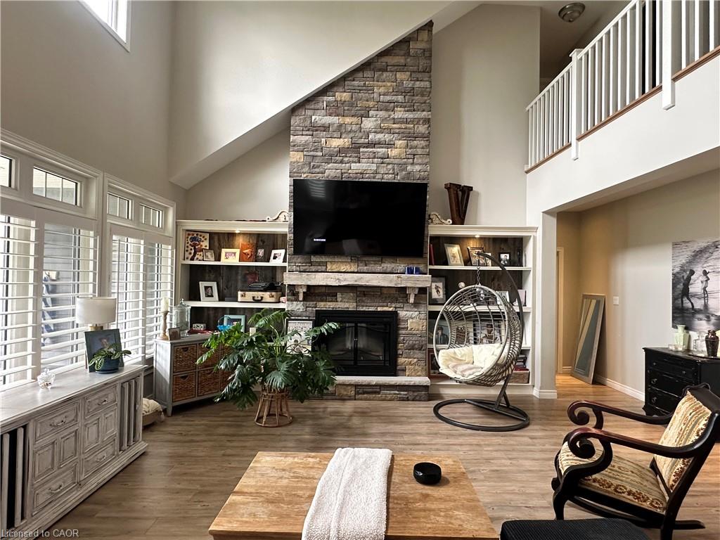 3176 Lakeshore Road Property Photo 14