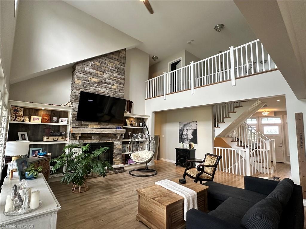 3176 Lakeshore Road Property Photo 15