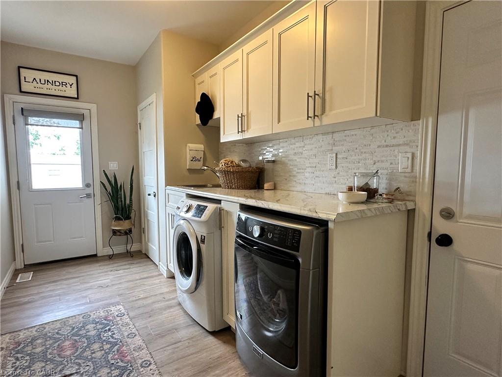 3176 Lakeshore Road Property Photo 30