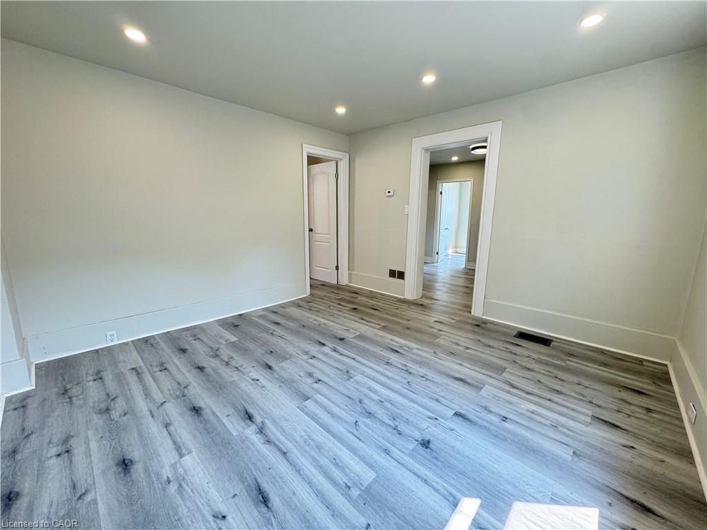 2-30 Ontario Street Property Photo 5