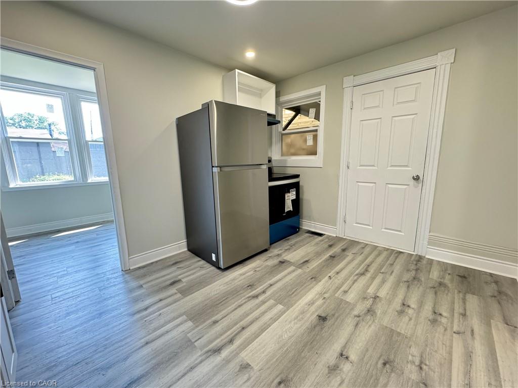 2-30 Ontario Street Property Photo 8