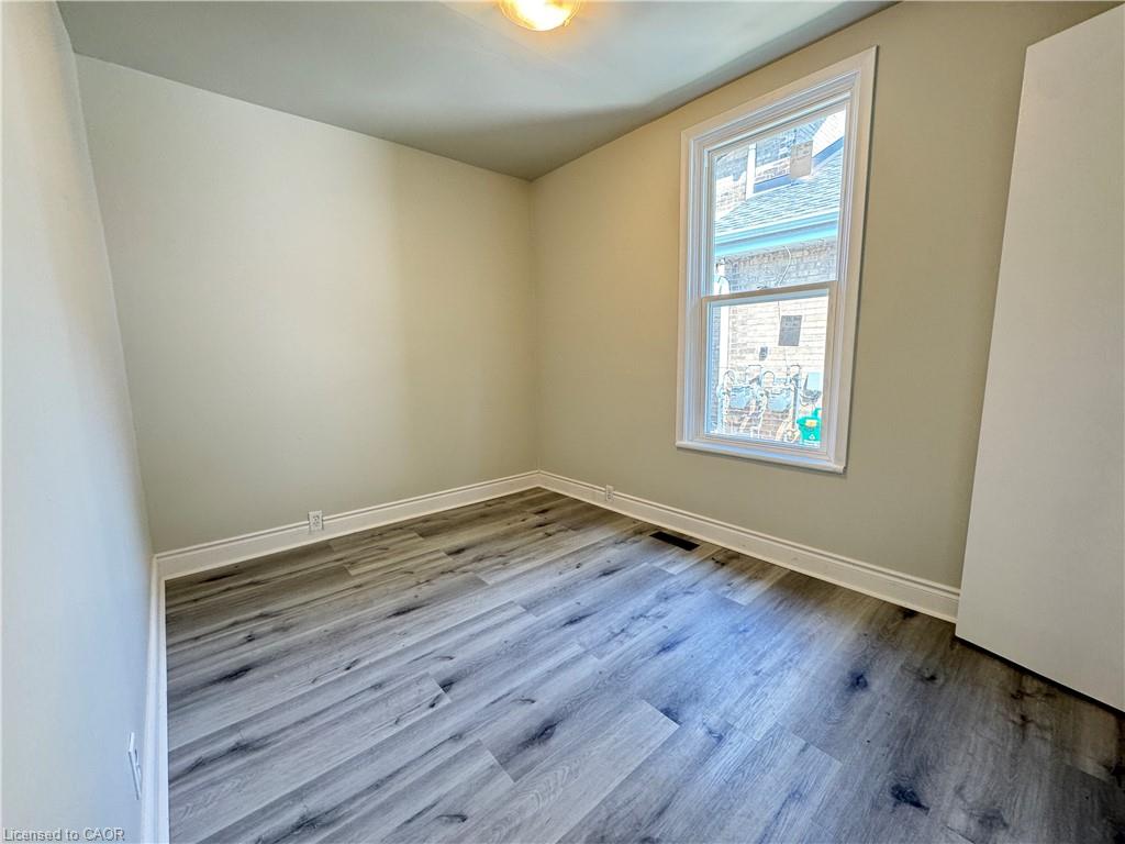 2-30 Ontario Street Property Photo 10