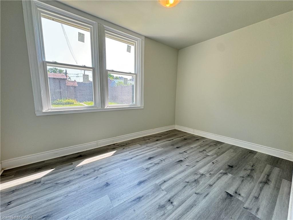 2-30 Ontario Street Property Photo 12