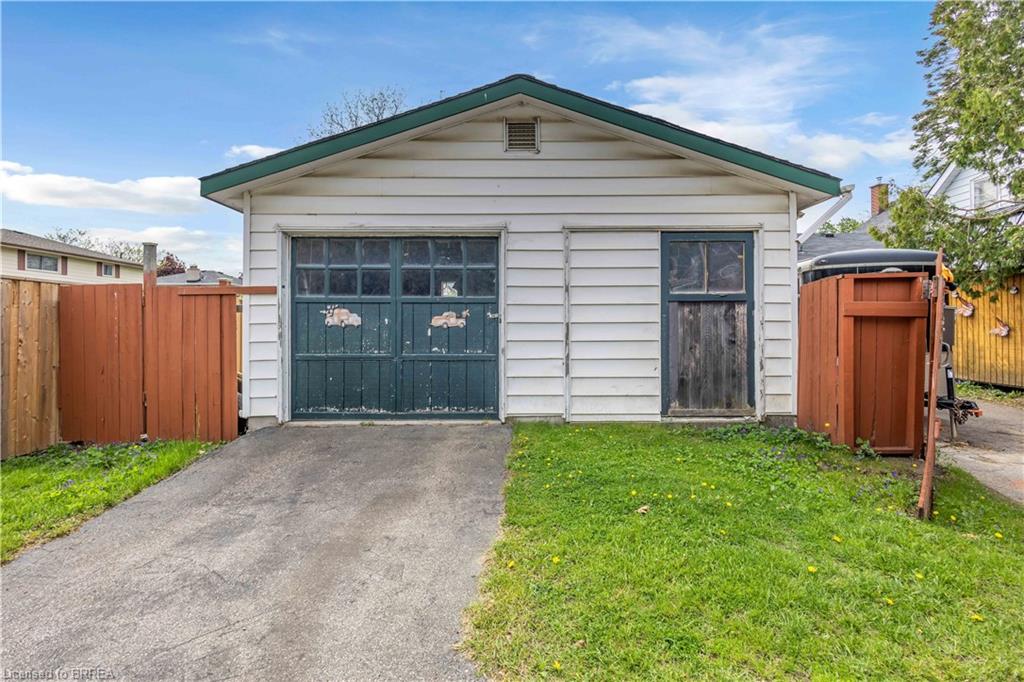 35 James Avenue Property Photo 4