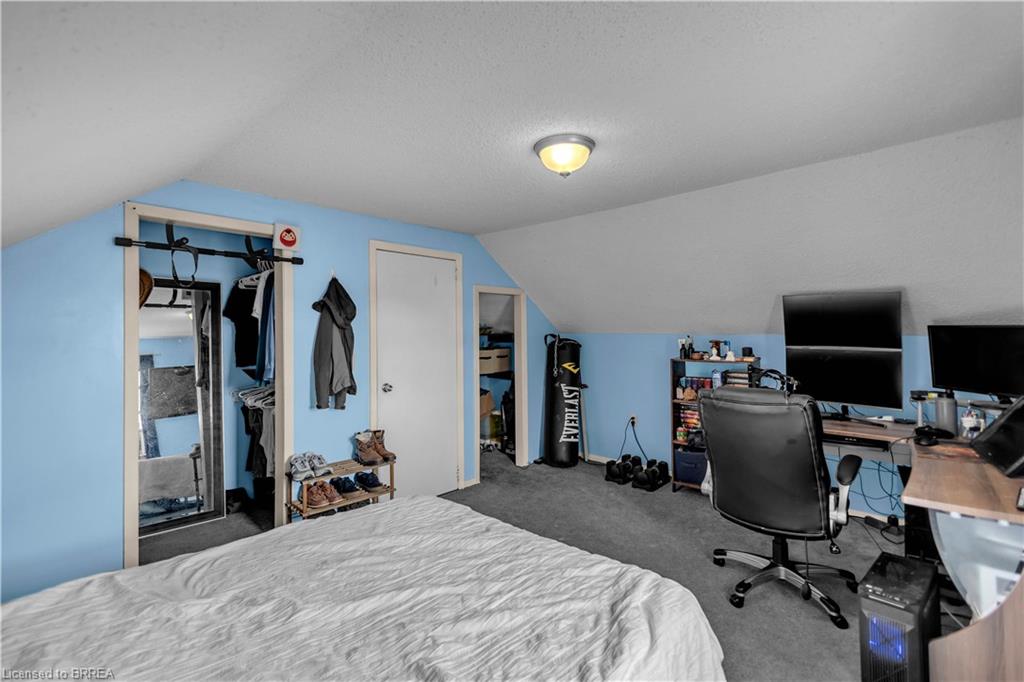 35 James Avenue Property Photo 10