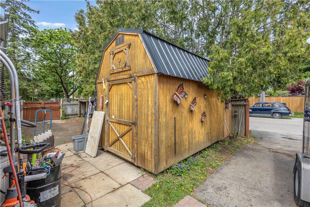 35 James Avenue Property Photo 18
