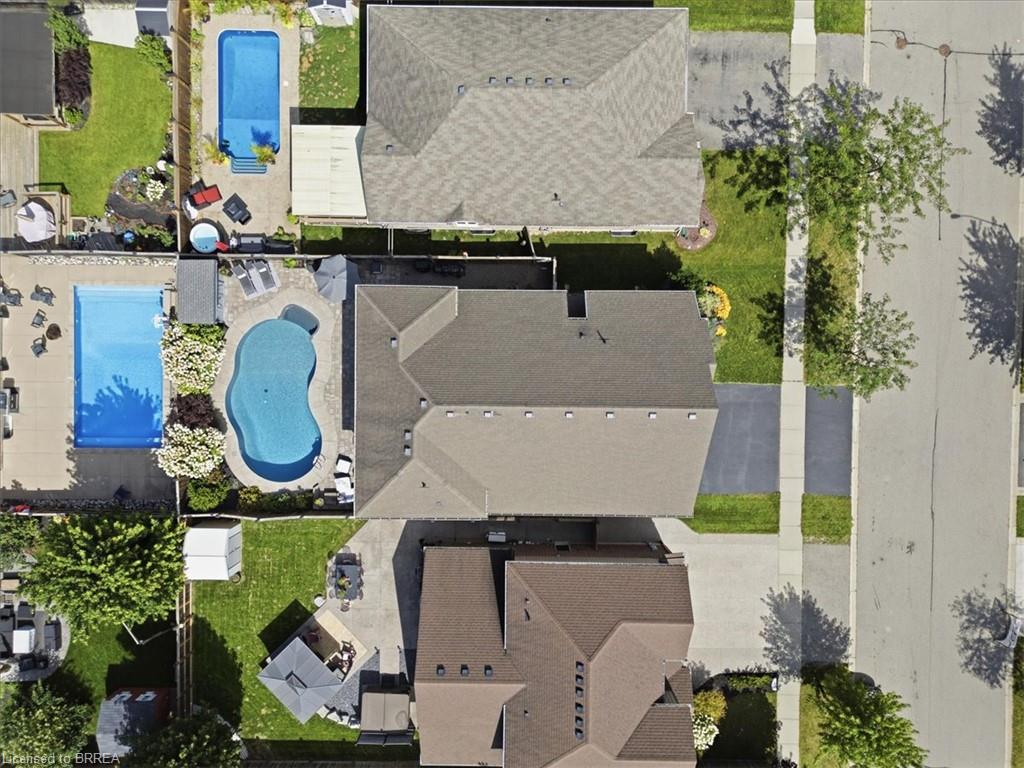 14 Mcqueen Drive Property Photo 2