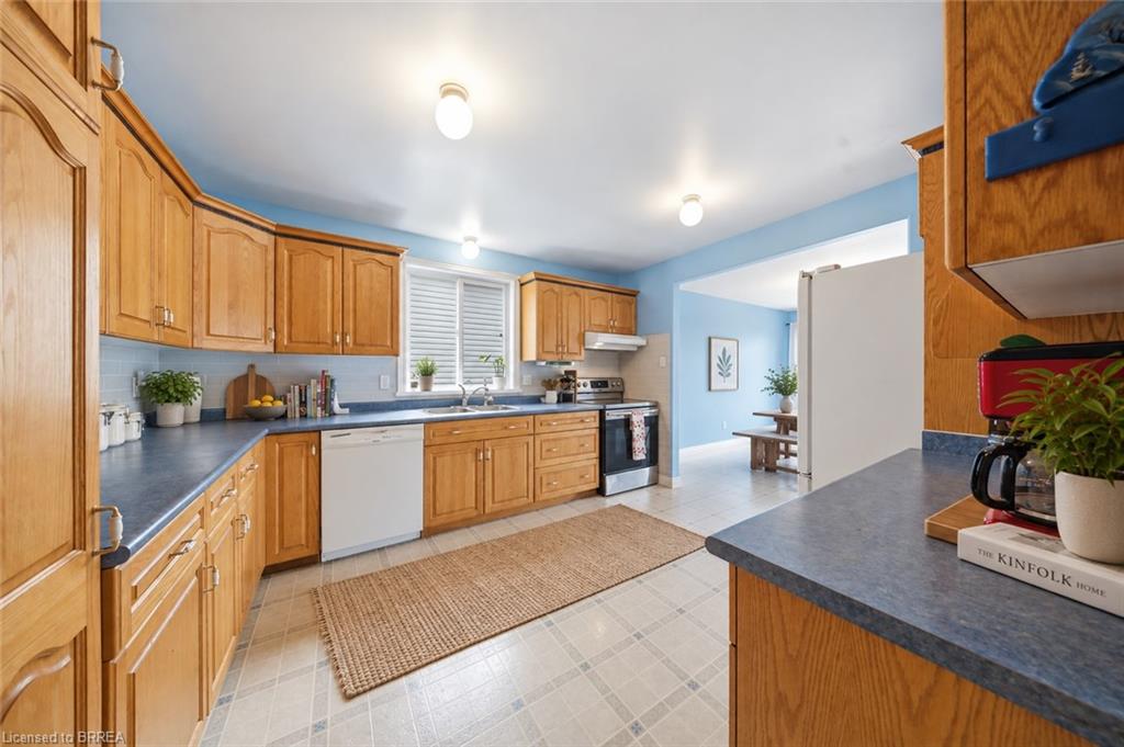 61 Sunnyside Drive Property Photo 8