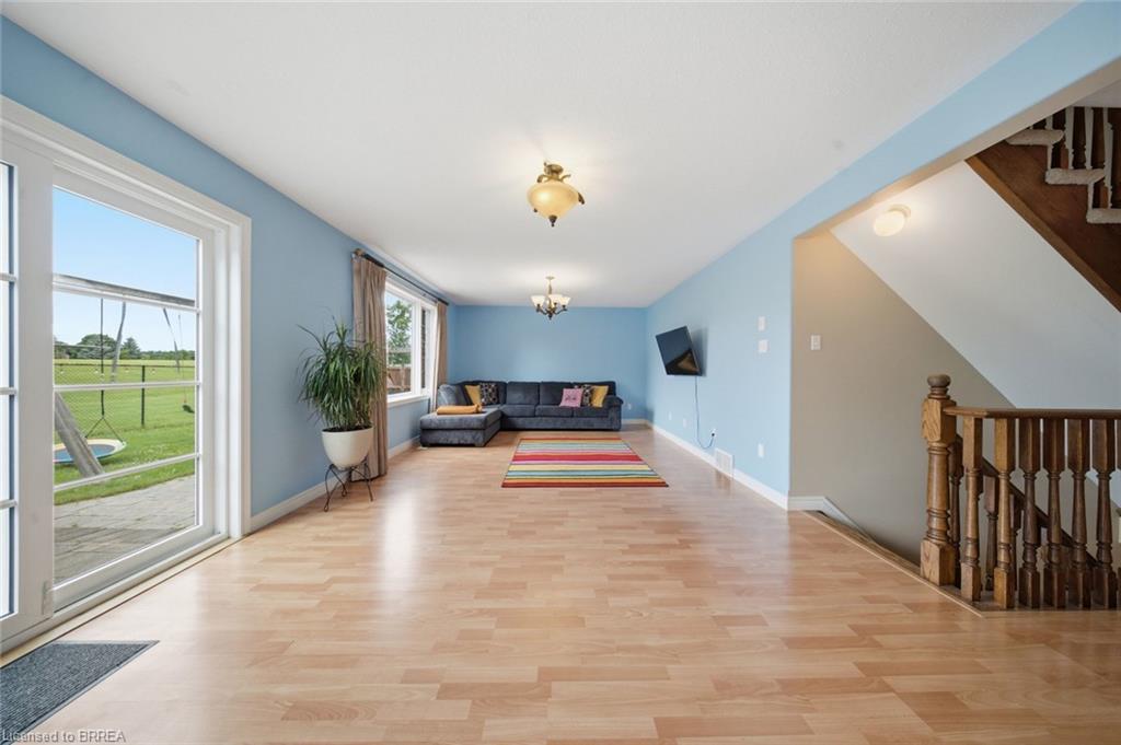 61 Sunnyside Drive Property Photo 9