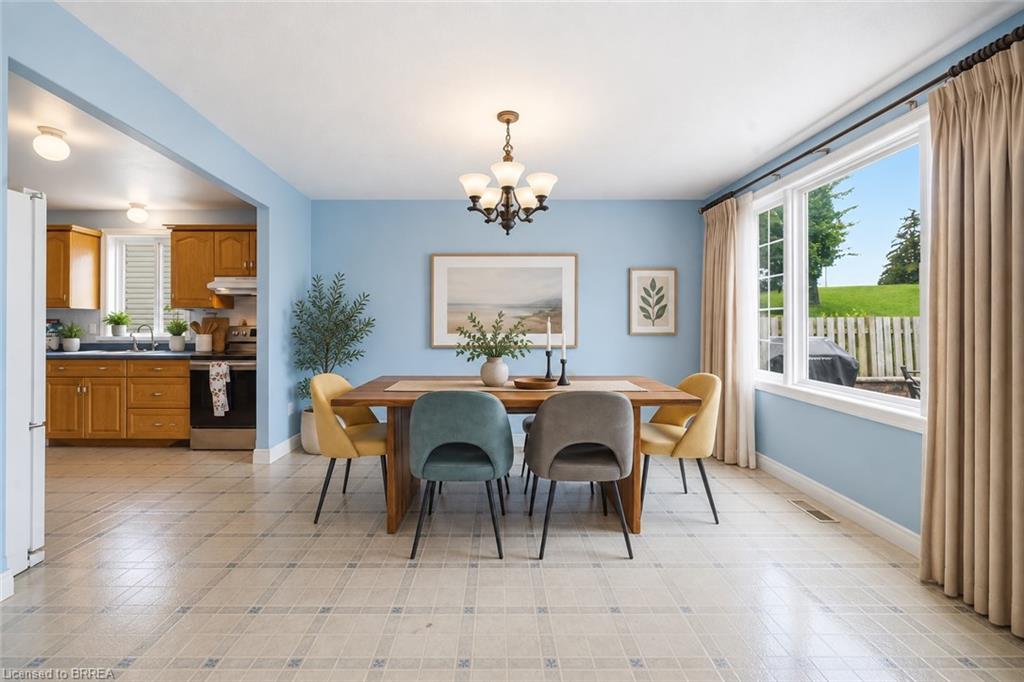 61 Sunnyside Drive Property Photo 10