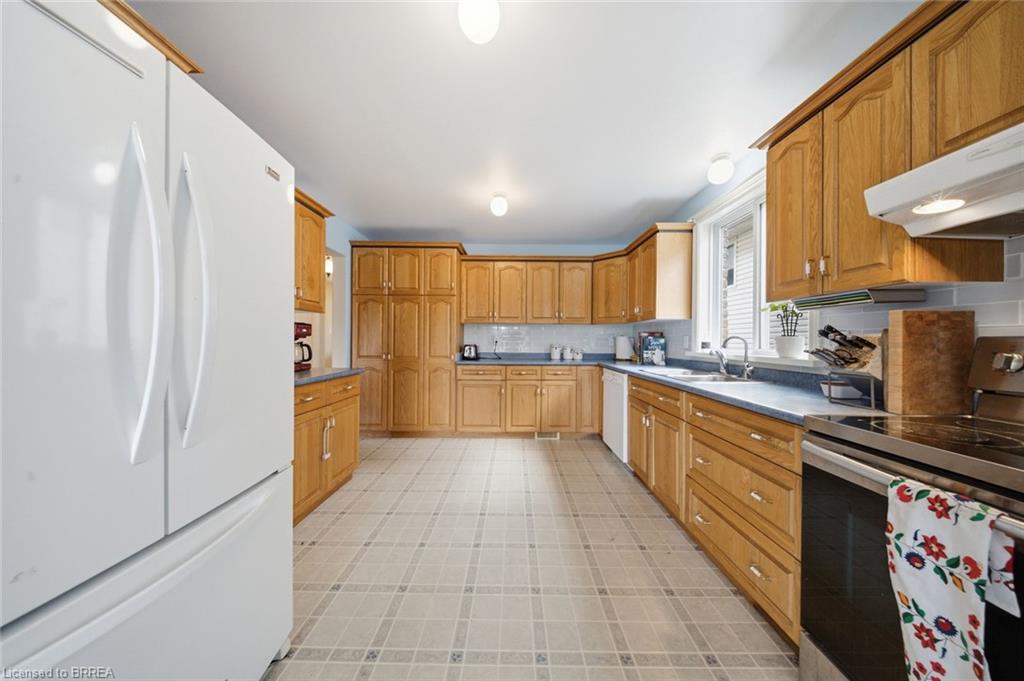 61 Sunnyside Drive Property Photo 13