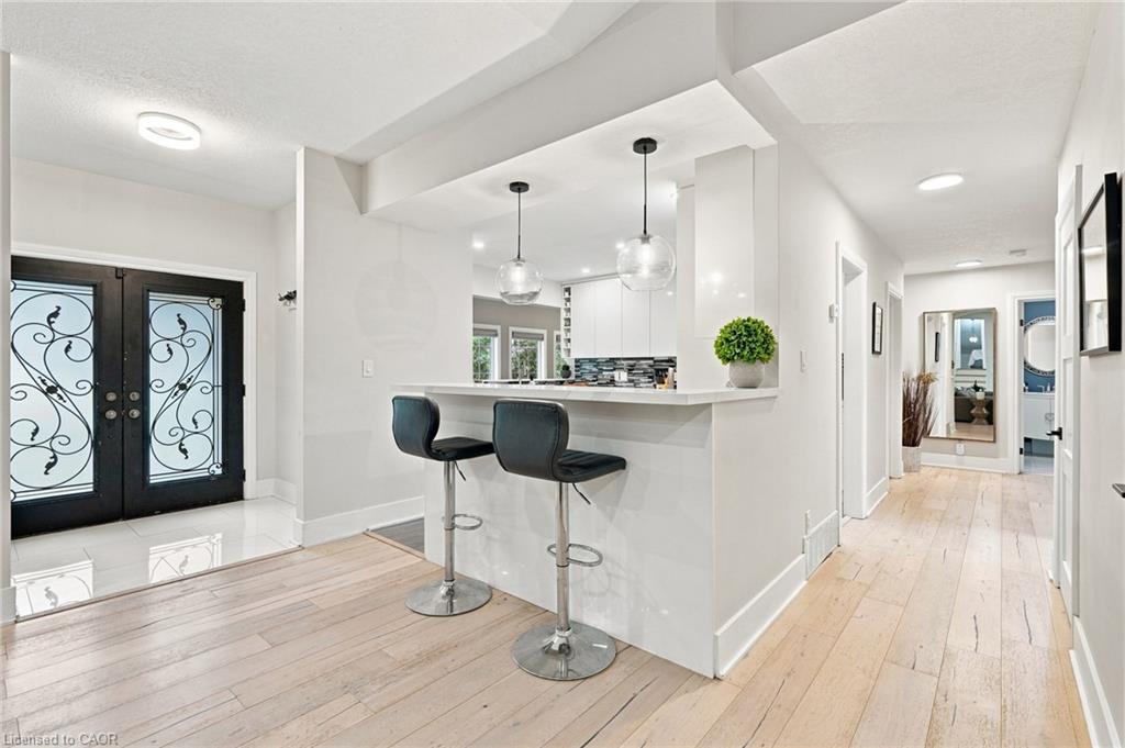 110 Old Ancaster Road Property Photo 6
