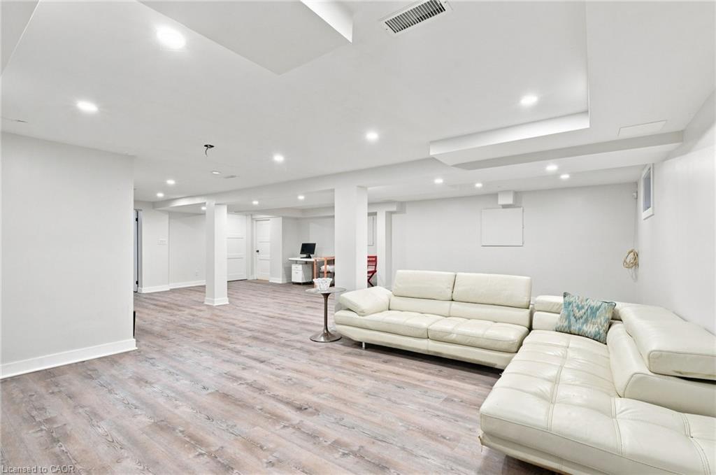 110 Old Ancaster Road Property Photo 35