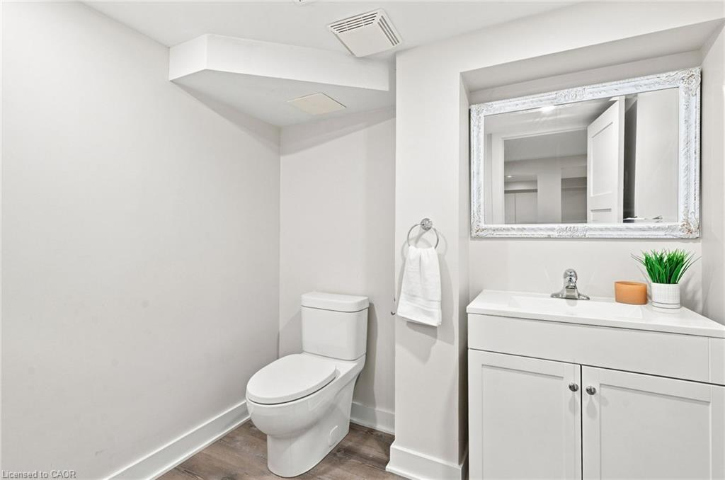 110 Old Ancaster Road Property Photo 37
