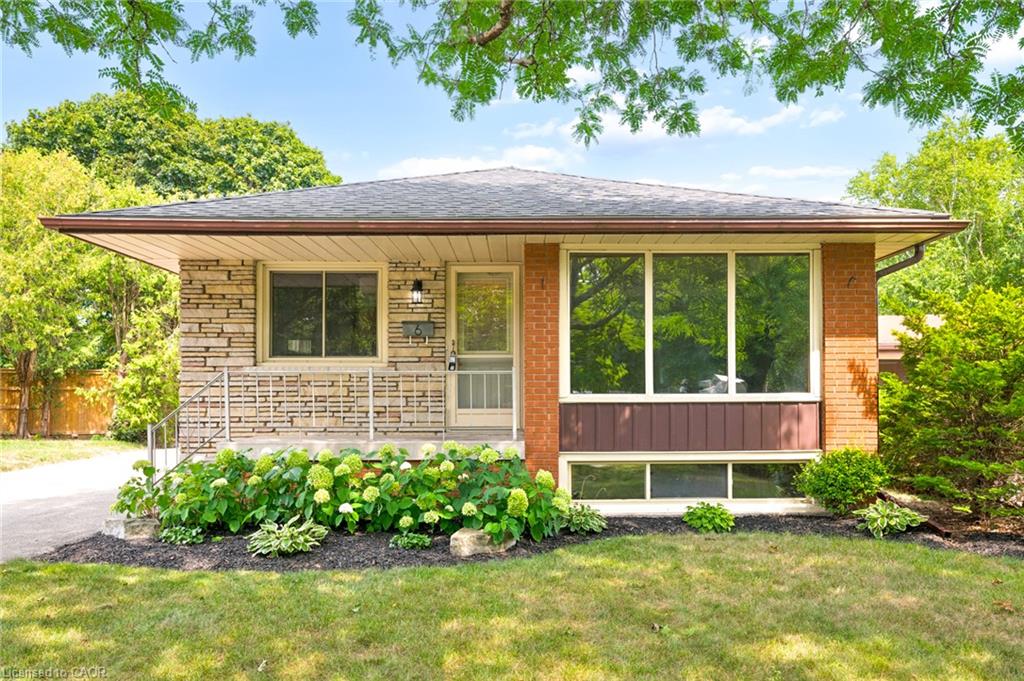6 Robroy Court Property Photo 1
