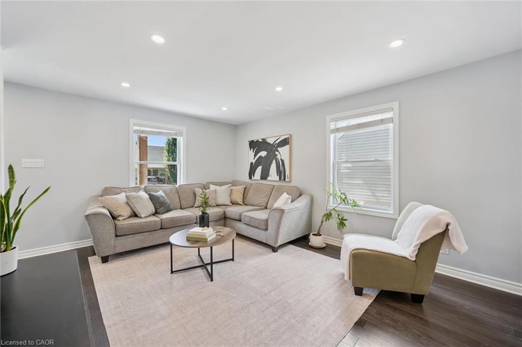 131 Norfolk Avenue Property Photo 6
