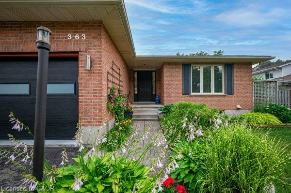 363 Twinflower Crescent Property Photo 4